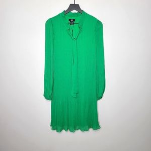 DKNY Tie Neck Pleated Shift Dress Size 10 NWT